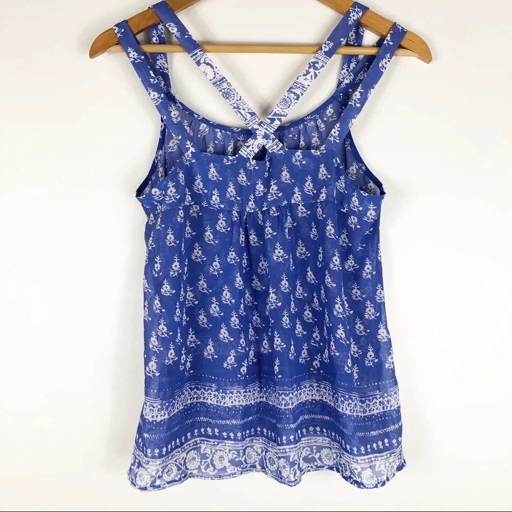 Express | Sheer Floral Multi-Strap Sleeveless Top - Picture 5 of 7
